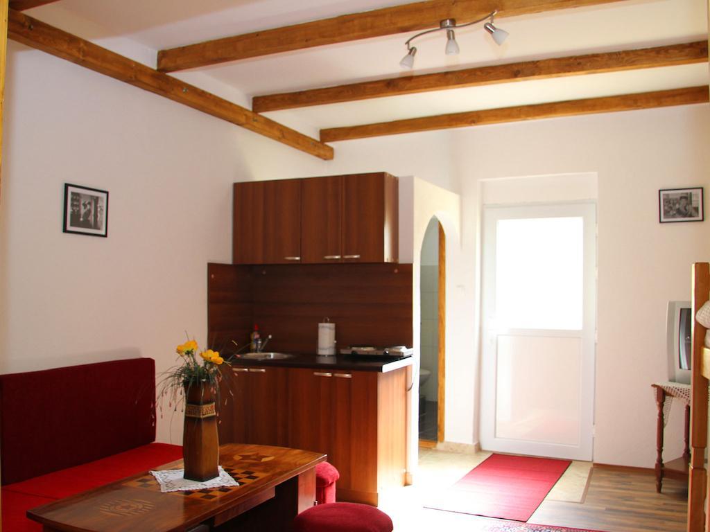 Hostel David Мостар Экстерьер фото