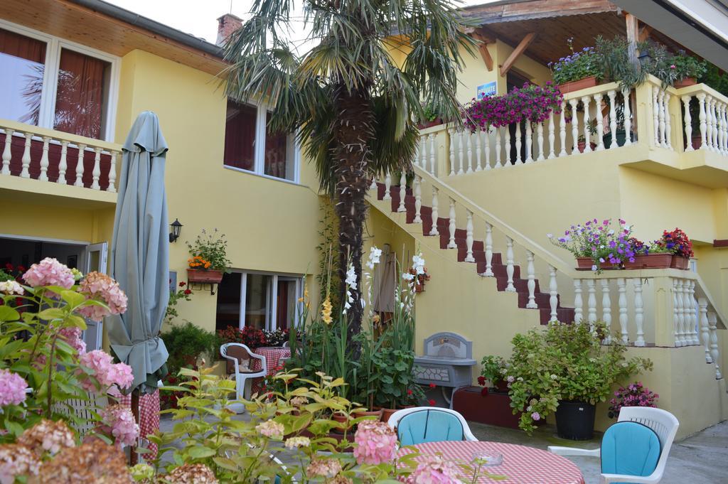 Hostel David Мостар Экстерьер фото